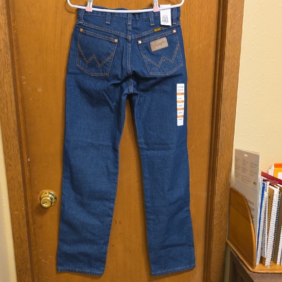 Wrangler Deep Blue Denim Jeans - Picture 2 of 5